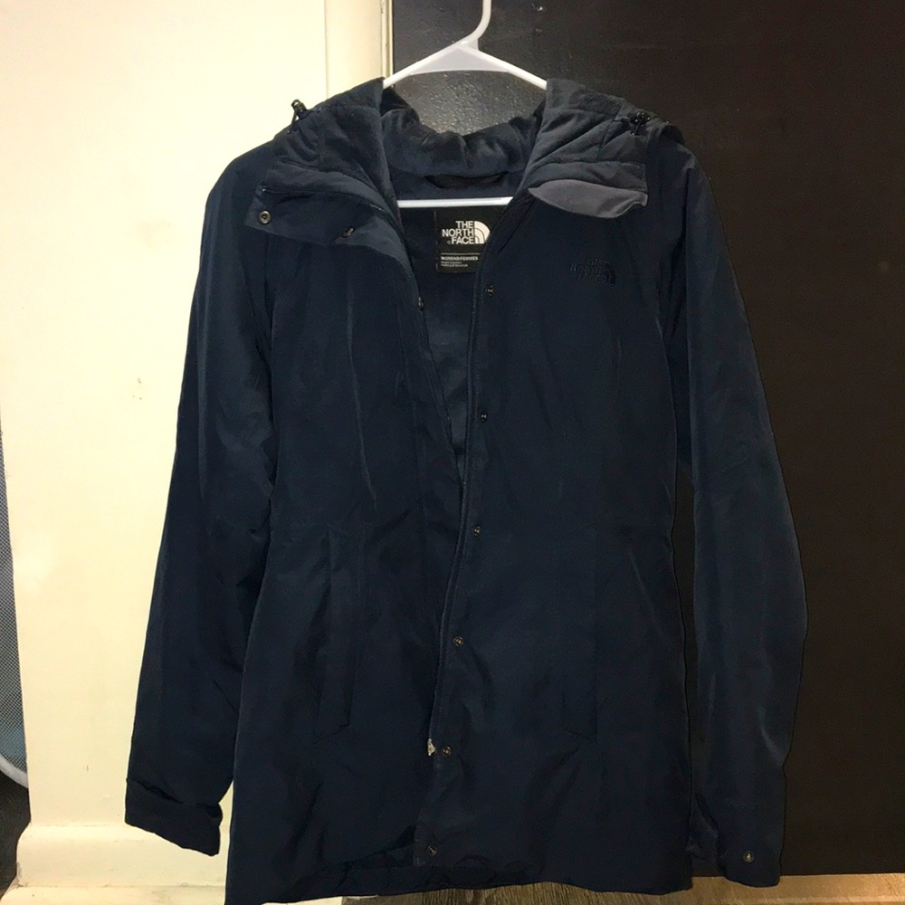 ❤️ Dark blue north face parka